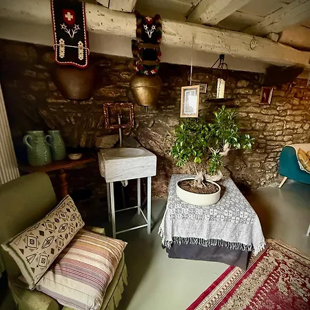 Bed and breakfast Viandanti, Artisti E Sognatori Comano (Tuscany)