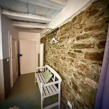 Viandanti, Artisti E Sognatori 3*