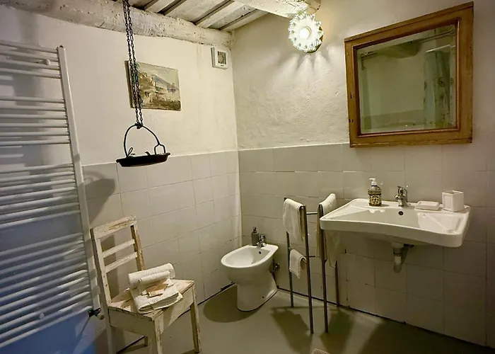 Viandanti, Artisti E Sognatori Bed & Breakfast Comano (Tuscany)